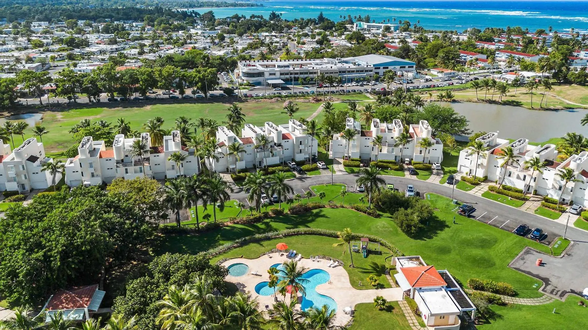 Villa Blue Sea Spacious Family Retreat دورادو